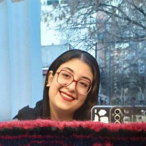 ملیکا اینانلو-سوپروایزر